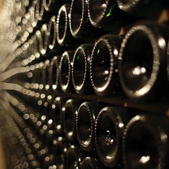 The Timeless Elegance of Méthode Traditionnelle: Crafting Sparkling Wine Excellence