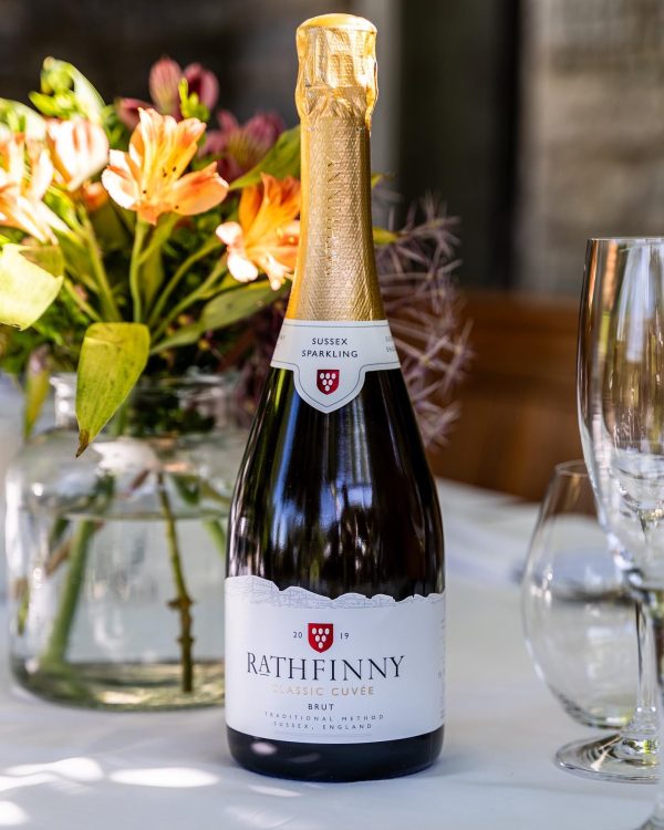 451776298_1214422299746404_1144978474685392247_n Rathfinny Classic Cuvée Brut