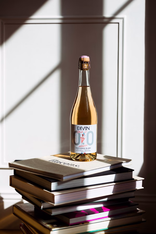 divin_officiel_classiqueseffervescents_avril_24_2 Divin 0.0 Rosé Blush Sparkling