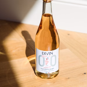Divin 0.0 Rosé Blush Sparkling - Image 3